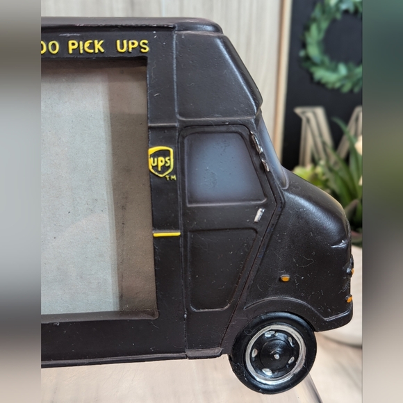 Truck Picture Frame "UPS DRIVER TRUCK" 4x6 Vintage Brown - Picture 4 of 11